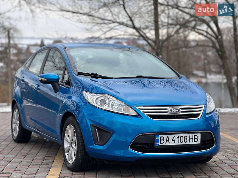 Седан Ford Fiesta 2012 в Кропивницком