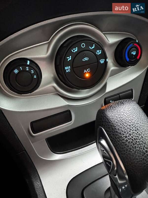 Седан Ford Fiesta 2015 в Запорожье фото 19 Седан Ford Fiesta 2015 в Запорожье