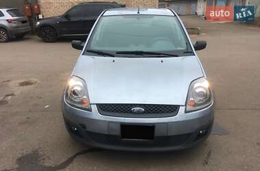 Хэтчбек Ford Fiesta 2006 в Киеве