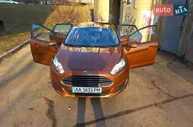 Хетчбек Ford Fiesta 2015 в Києві