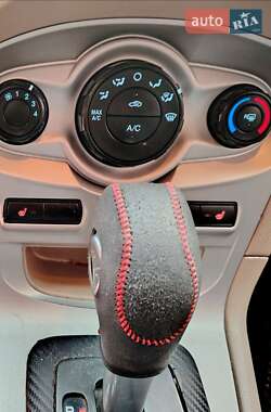 Седан Ford Fiesta 2014 в Киеве