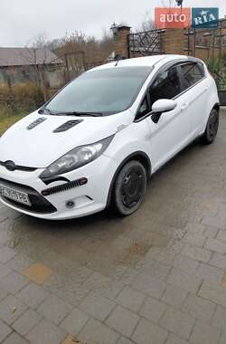 Хэтчбек Ford Fiesta 2009 в Львове