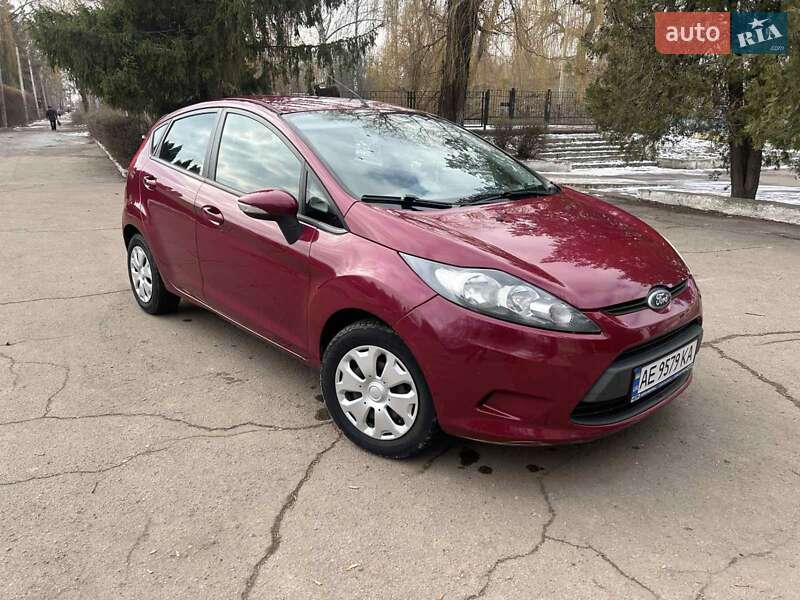 Хэтчбек Ford Fiesta 2011 в Днепре