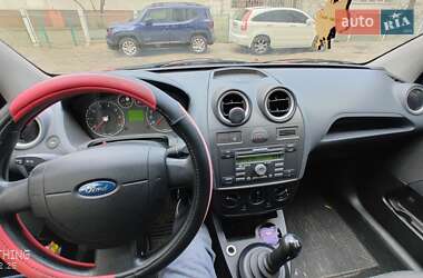 Хэтчбек Ford Fiesta 2007 в Киеве