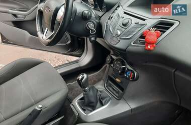 Хэтчбек Ford Fiesta 2014 в 