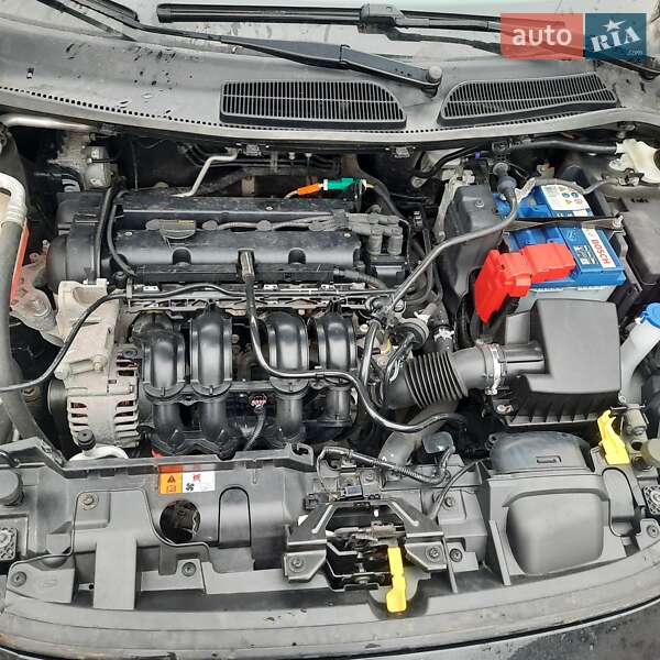 Хэтчбек Ford Fiesta 2014 в Днепре