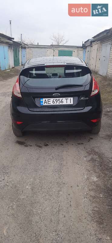 Хэтчбек Ford Fiesta 2014 в Днепре