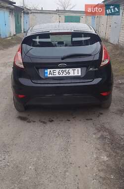 Хэтчбек Ford Fiesta 2014 в 