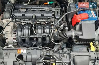 Хэтчбек Ford Fiesta 2014 в 