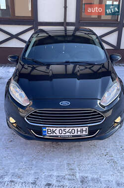 Седан Ford Fiesta 2014 в Рівному