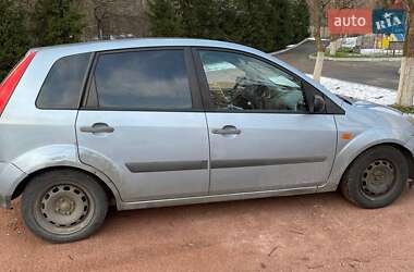 Хэтчбек Ford Fiesta 2007 в 