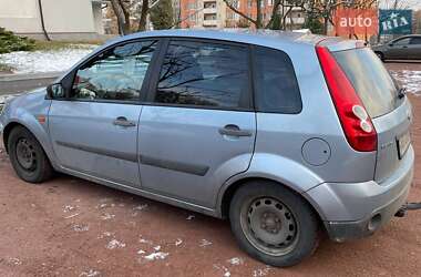 Хэтчбек Ford Fiesta 2007 в 