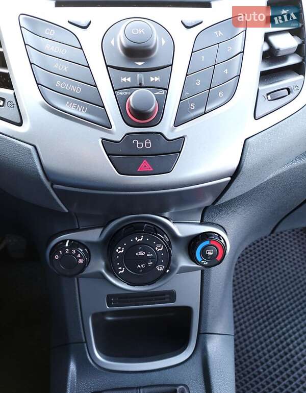 Хэтчбек Ford Fiesta 2010 в Николаеве