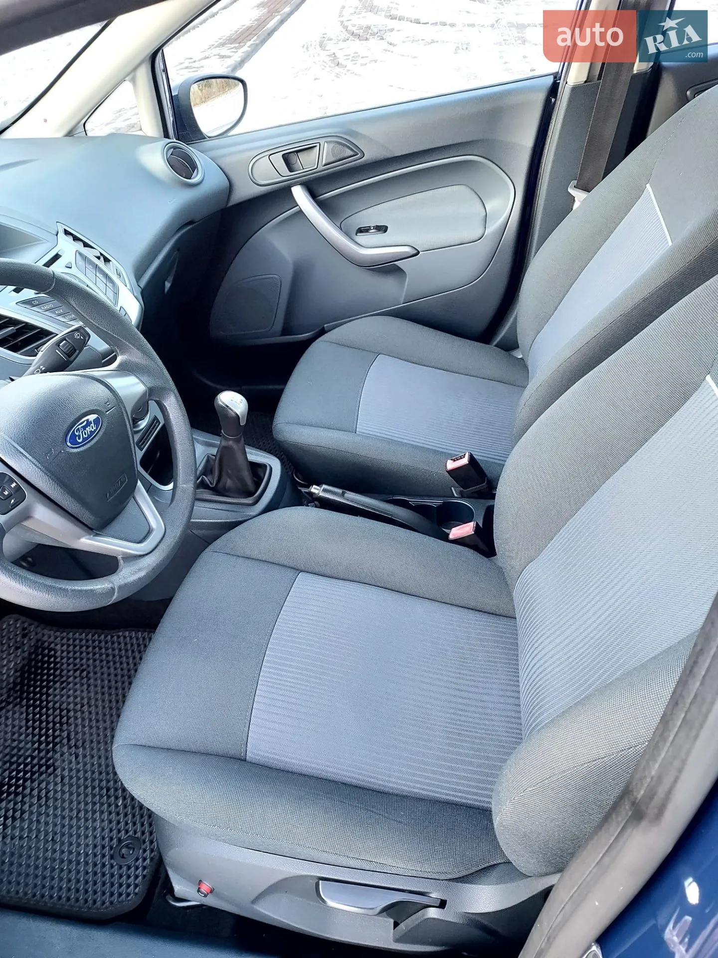 2010 Ford Fiesta - мініатюра 14