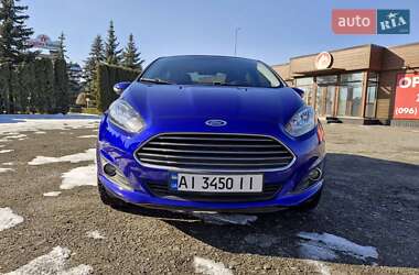 Седан Ford Fiesta 2015 в Святопетровское