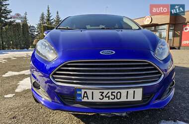 Седан Ford Fiesta 2015 в Святопетровское