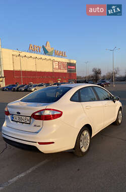 Седан Ford Fiesta 2019 в Киеве