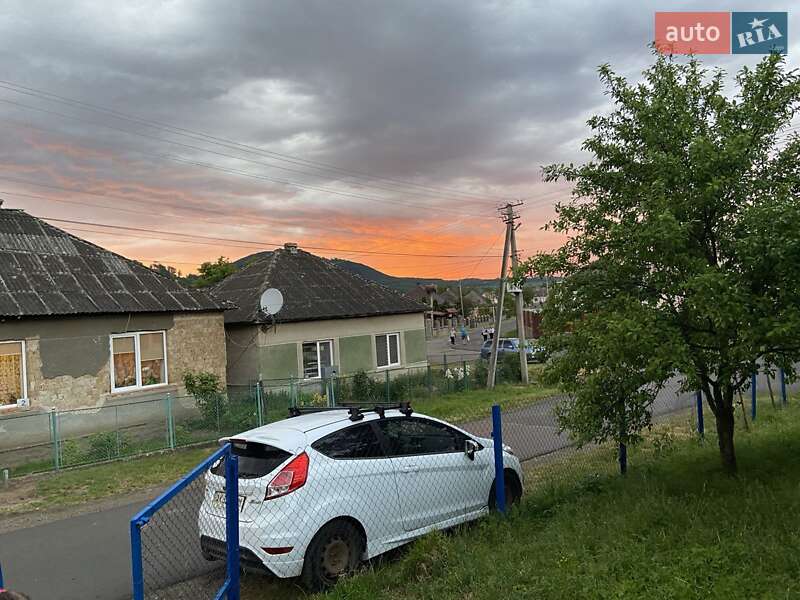 Хэтчбек Ford Fiesta 2013 в Ужгороде