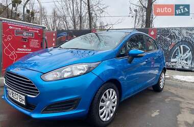 Хетчбек Ford Fiesta 2013 в Києві