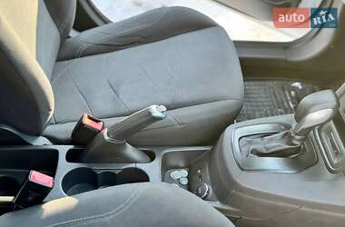 Хэтчбек Ford Fiesta 2016 в 