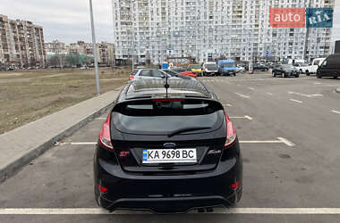 Хэтчбек Ford Fiesta 2019 в 