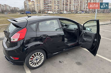 Хэтчбек Ford Fiesta 2019 в 