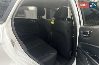 Седан Ford Fiesta 2014 в 
