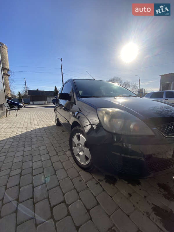 Хэтчбек Ford Fiesta 2008 в Каменец-Подольском фото 3 Хэтчбек Ford Fiesta 2008 в Каменец-Подольском