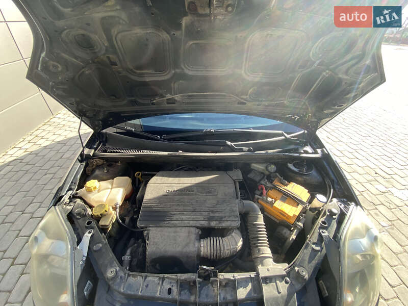 Хэтчбек Ford Fiesta 2008 в Каменец-Подольском фото 11 Хэтчбек Ford Fiesta 2008 в Каменец-Подольском