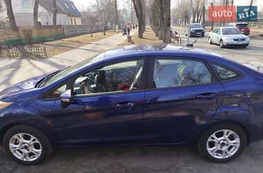 Седан Ford Fiesta 2016 в 