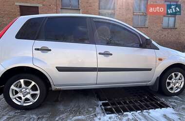 Хетчбек Ford Fiesta 2008 в 