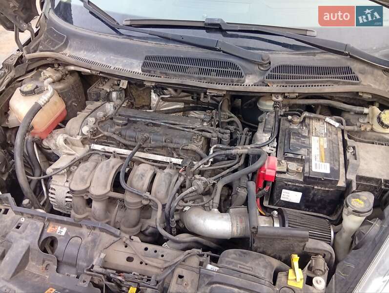 Седан Ford Fiesta 2014 в Києві