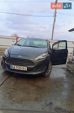 Седан Ford Fiesta 2014 в 