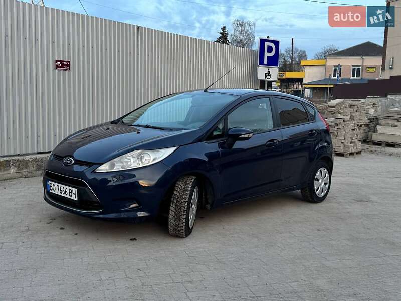 Хэтчбек Ford Fiesta 2011 в Тернополе