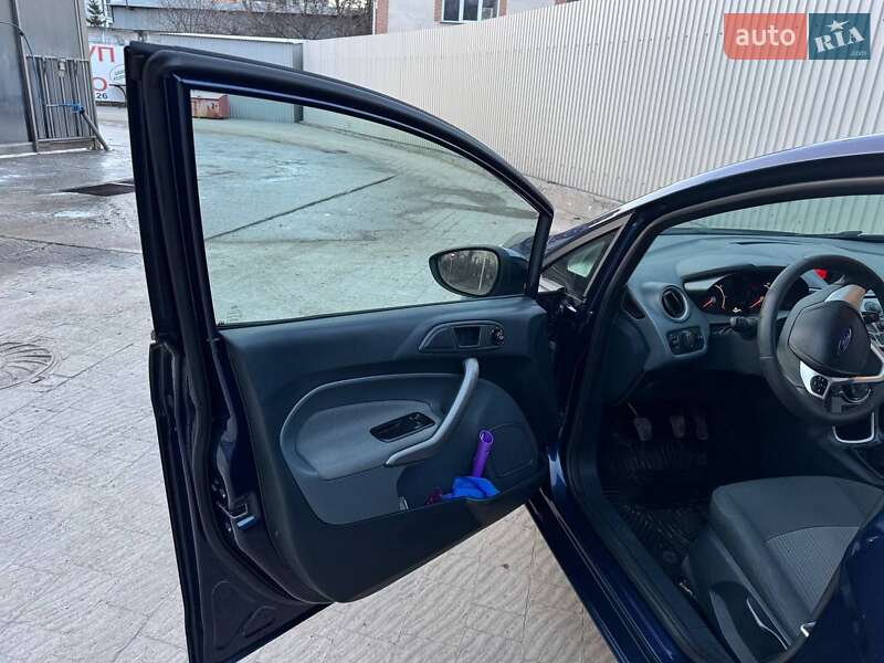 Хэтчбек Ford Fiesta 2011 в Тернополе