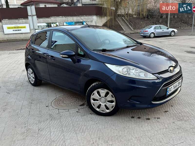 Хэтчбек Ford Fiesta 2011 в Тернополе
