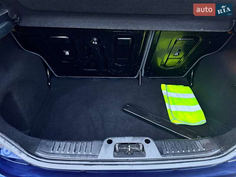 Хэтчбек Ford Fiesta 2011 в Тернополе