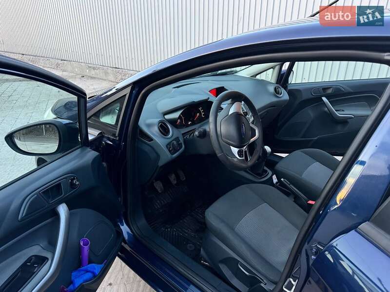 Хэтчбек Ford Fiesta 2011 в Тернополе