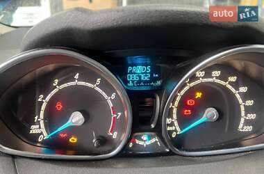 Хэтчбек Ford Fiesta 2014 в 