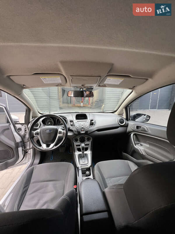 Седан Ford Fiesta 2017 в Киеве