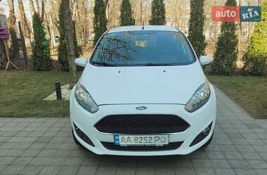 Хэтчбек Ford Fiesta 2017 в 