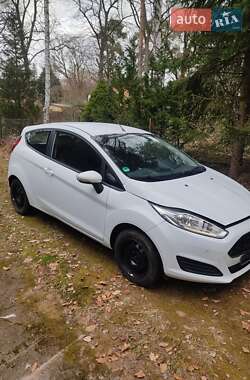 Хэтчбек Ford Fiesta 2017 в 