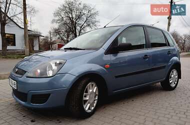 Хетчбек Ford Fiesta 2006 в 