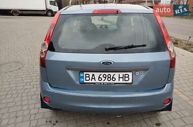 Хетчбек Ford Fiesta 2006 в 