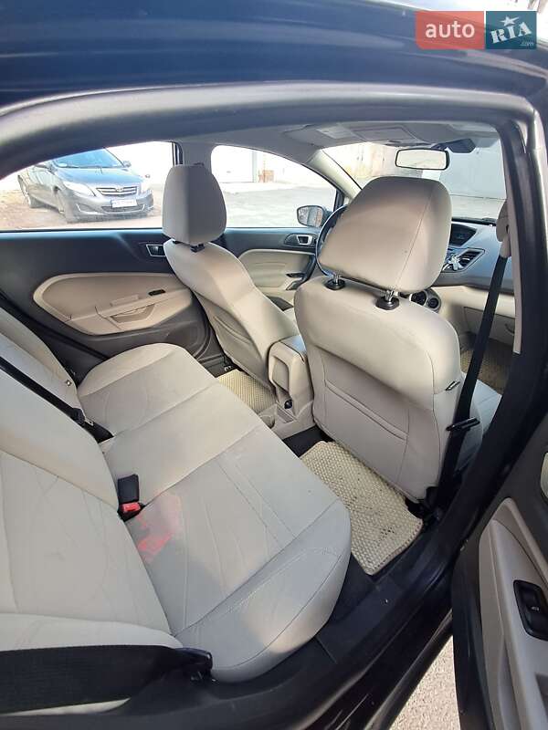 Седан Ford Fiesta 2014 в Харькове