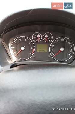 Хэтчбек Ford Fiesta 2006 в 