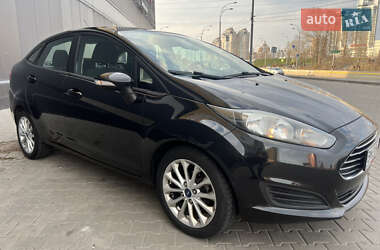 Седан Ford Fiesta 2014 в 