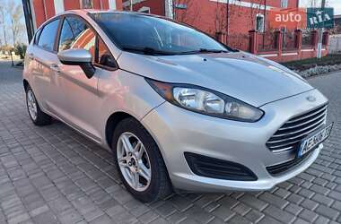 Хэтчбек Ford Fiesta 2018 в 