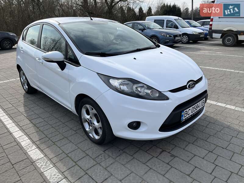 Хетчбек Ford Fiesta 2011 в Львові