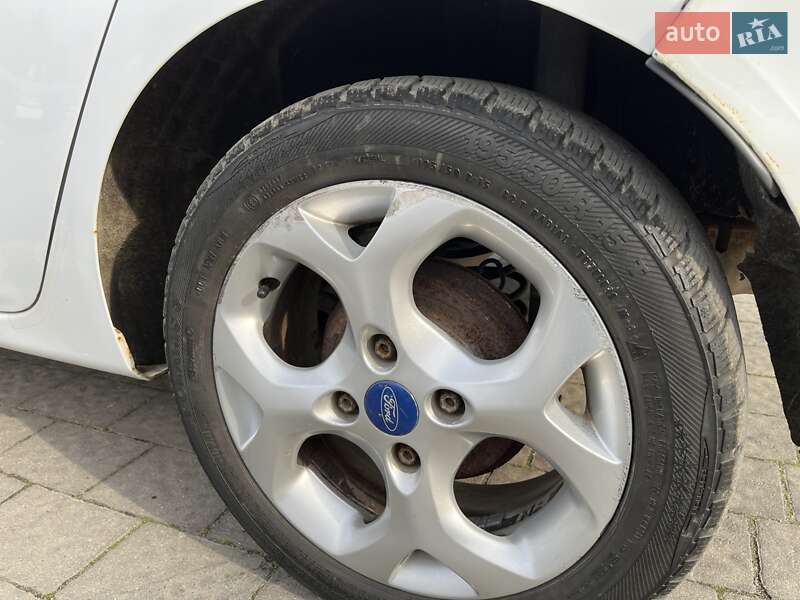Хетчбек Ford Fiesta 2011 в Львові